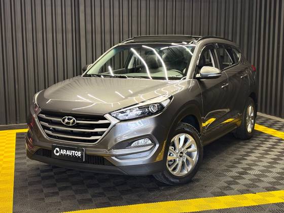 HYUNDAI TUCSON 1.6 16V T-GDI GASOLINA GLS ECOSHIFT HYUNDAI TUCSON 1.6 16V T-GDI GASOLINA GLS ECOSHIFT